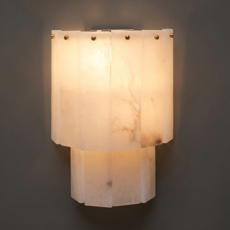 Skulpturale Alabaster-Wandleuchte