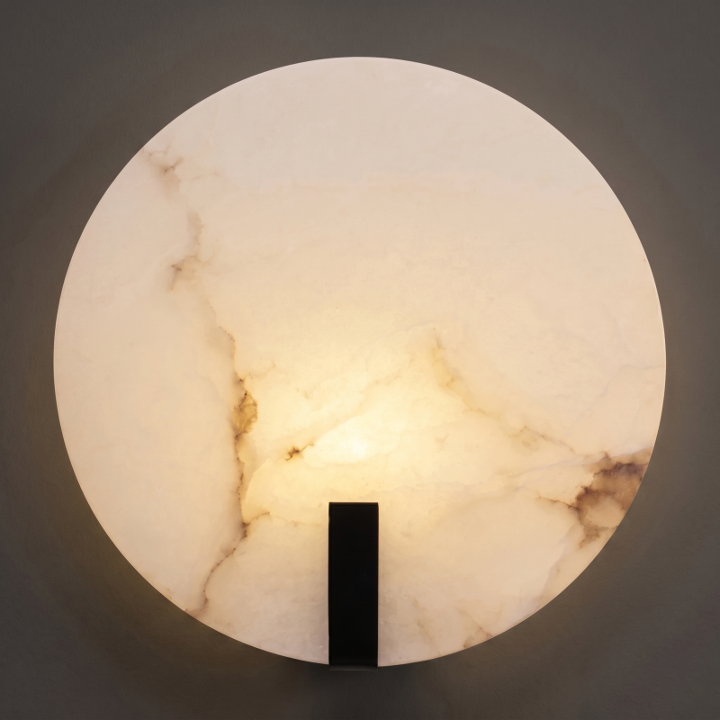 Skulpturale Alabaster-Wandleuchte