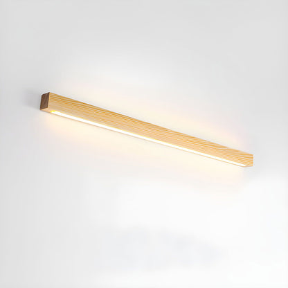 Schlanke lineare Wandleuchte aus Holz