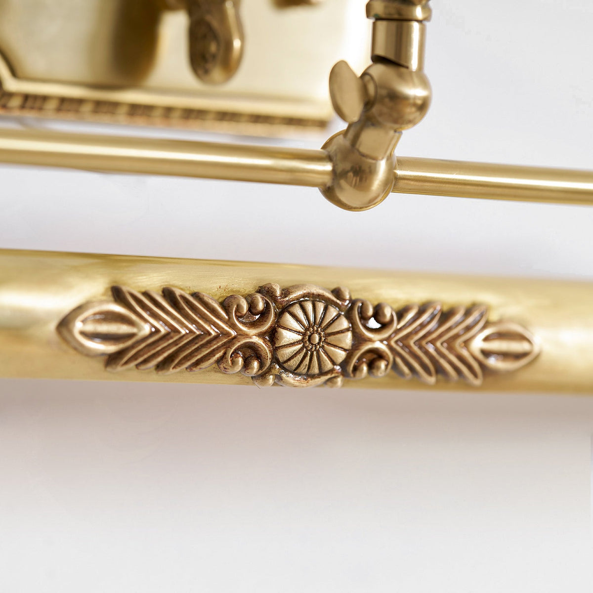 Ornate Messing-Wandleuchte für Bilder