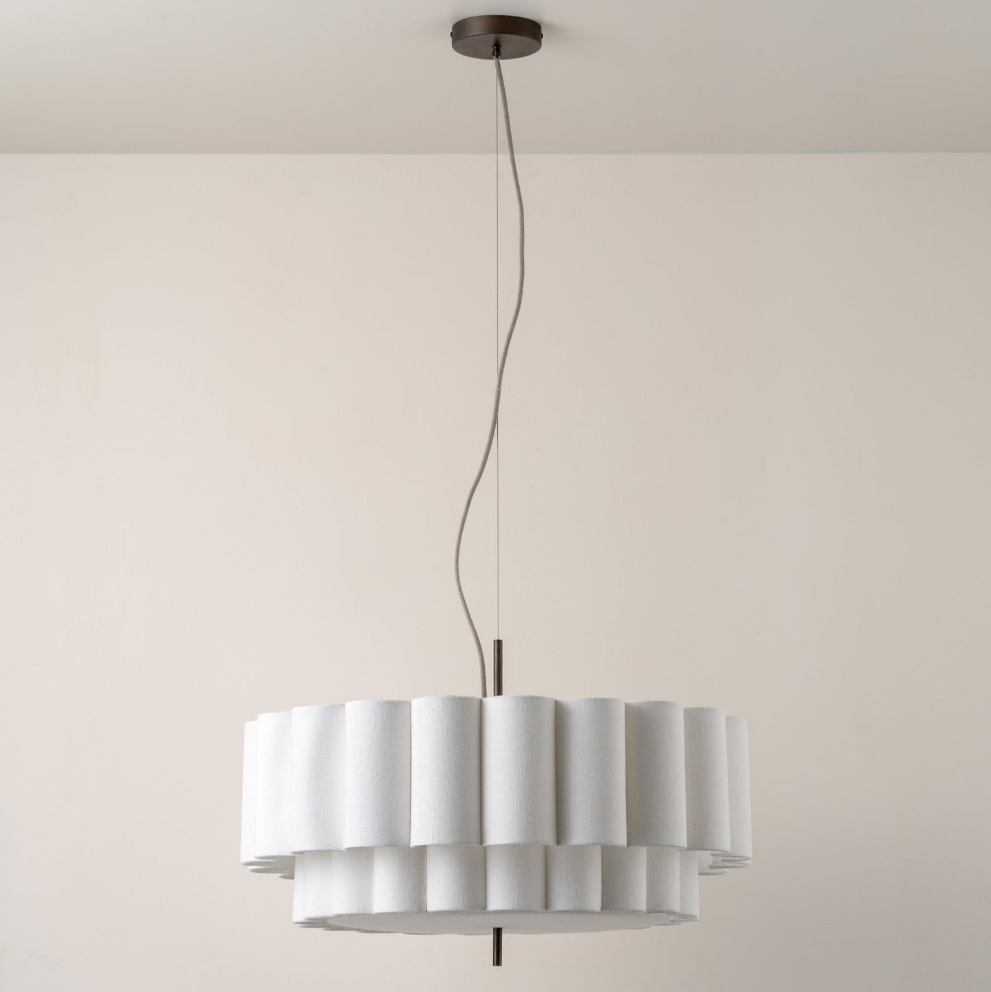 Große gewellte Hängelampe