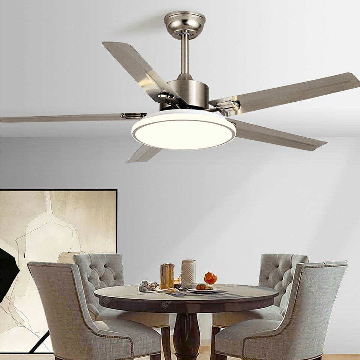 Moderner LED-Deckenventilator mit 5 Flügeln und Licht