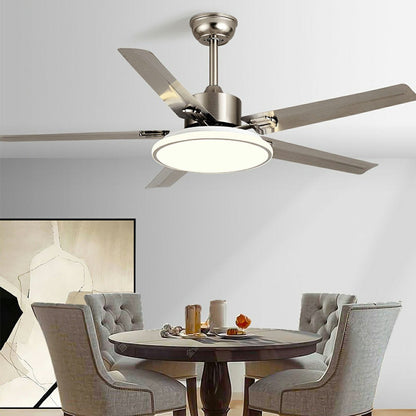 Moderner LED-Deckenventilator mit 5 Flügeln und Licht
