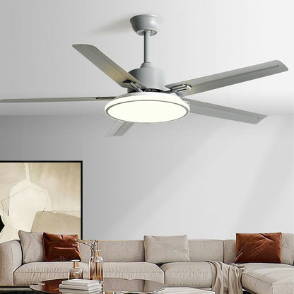 Moderner LED-Deckenventilator mit 5 Flügeln und Licht
