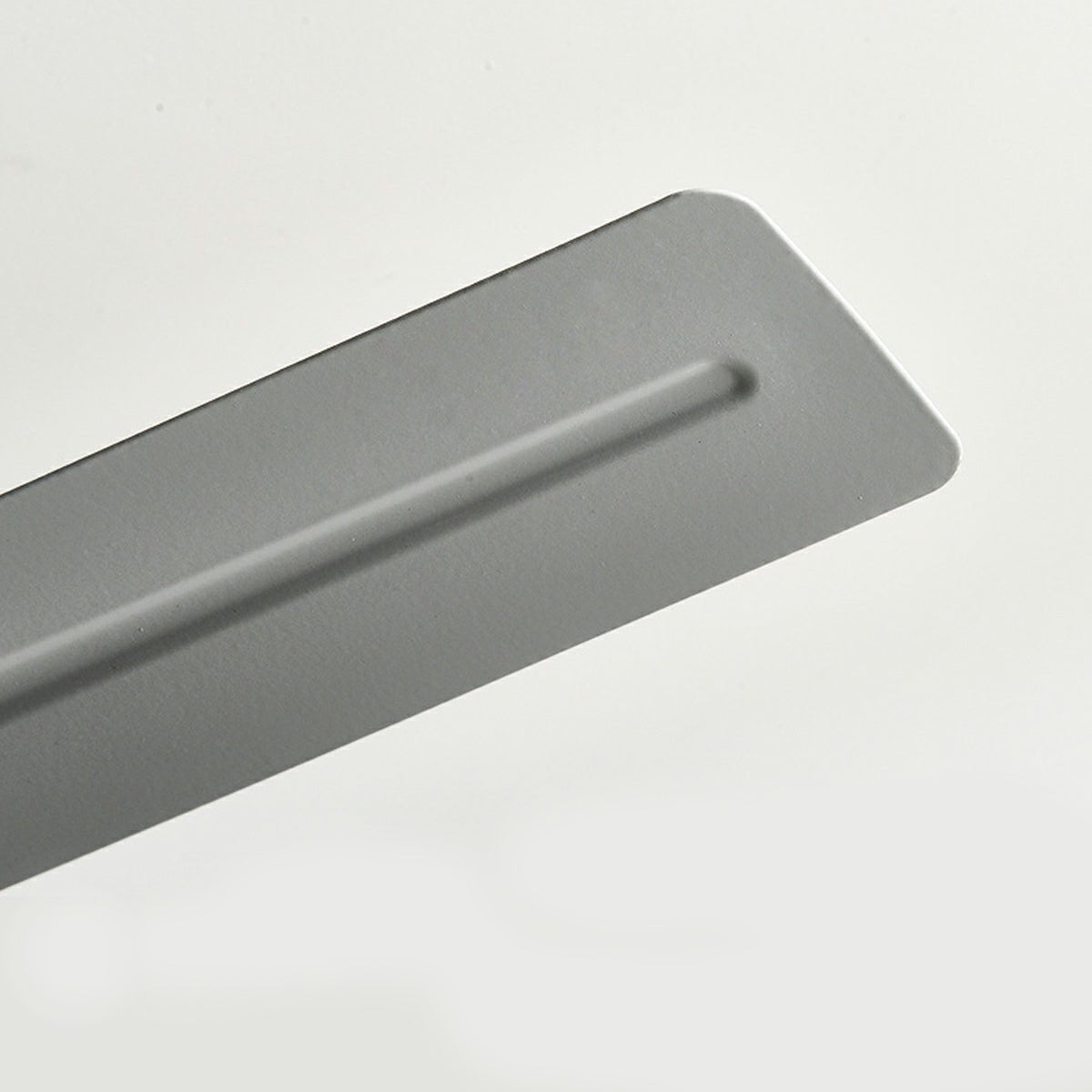 Moderner LED-Deckenventilator mit 5 Flügeln und Licht