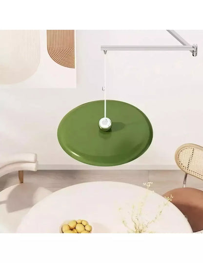 Moderne Hängelampe mit schwenkbarem Arm