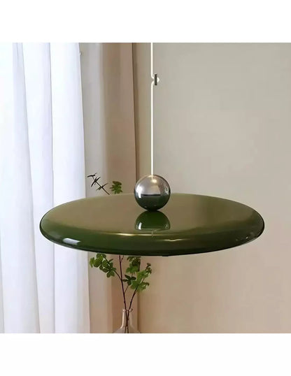 Moderne Hängelampe mit schwenkbarem Arm