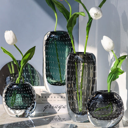 Elegante Glasvase – Zeitlose Kunstfertigkeit und Handwerkskunst